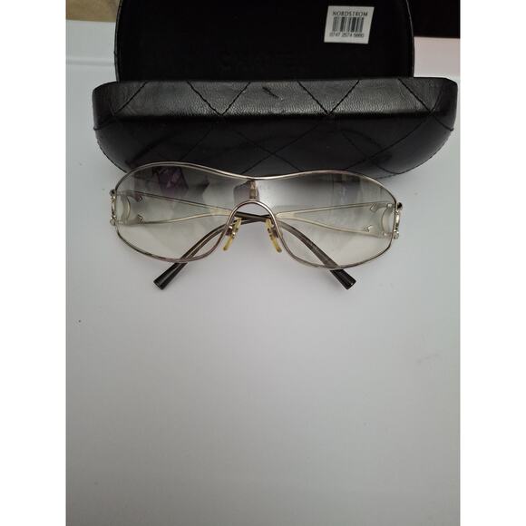 Chanel Sunglasses Womens One Size Silver Rimless Shield Gradient CC Logo Wrap - Picture 6 of 11